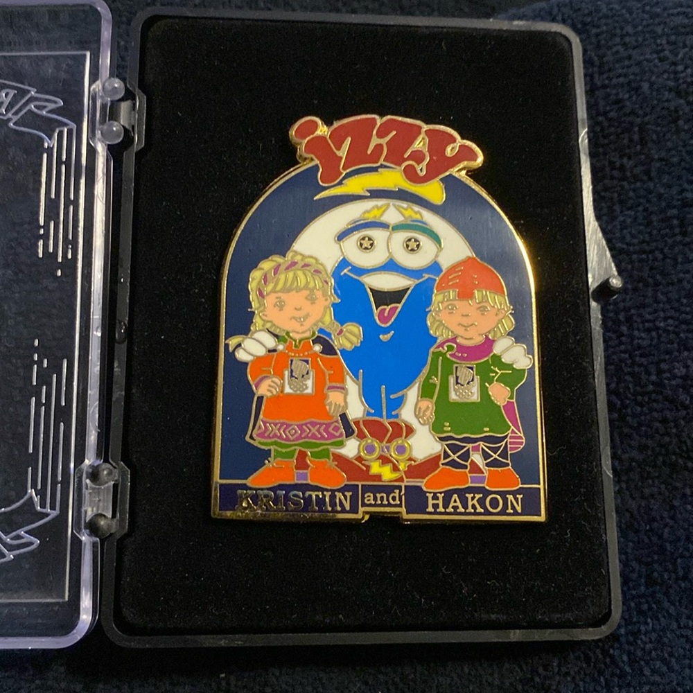 Atlanta 1996 Olympic pin-Izzy-Kristin-Hakon-Rare!!